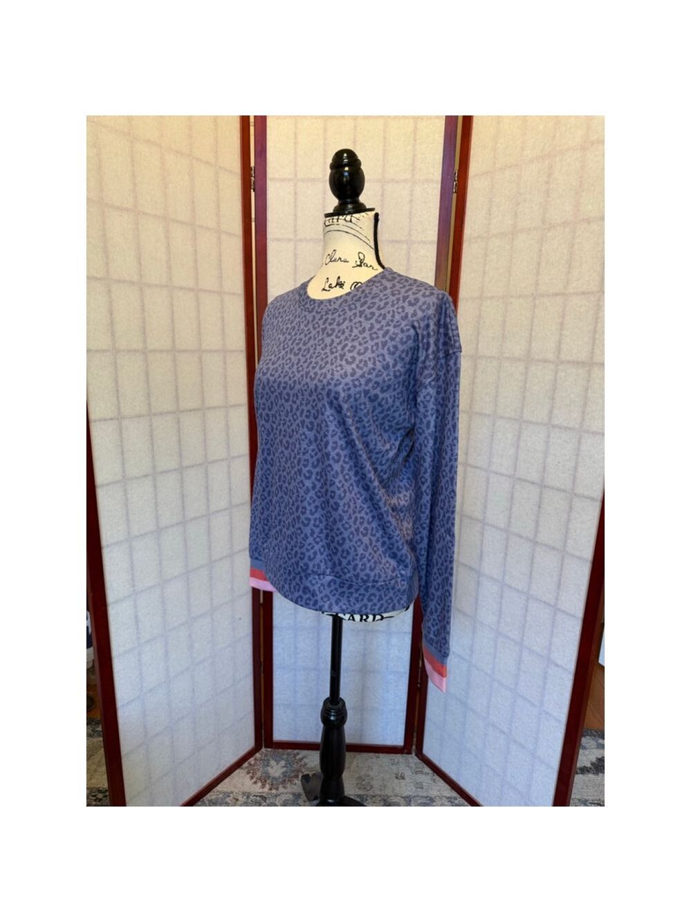 Women's P.J. Salvage Blue Leopard Print Pajama Set - Size Small - NWT - Picture 3 of 10